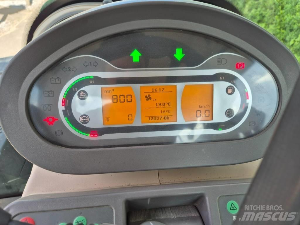 Fendt 826 Profi Трактори
