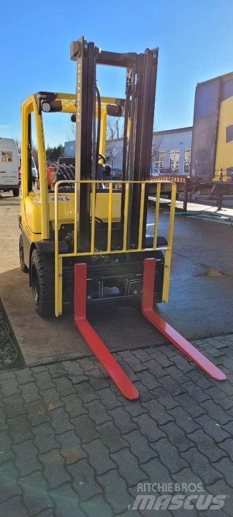 Hyster H 2.0 FT Камиони с АГУ