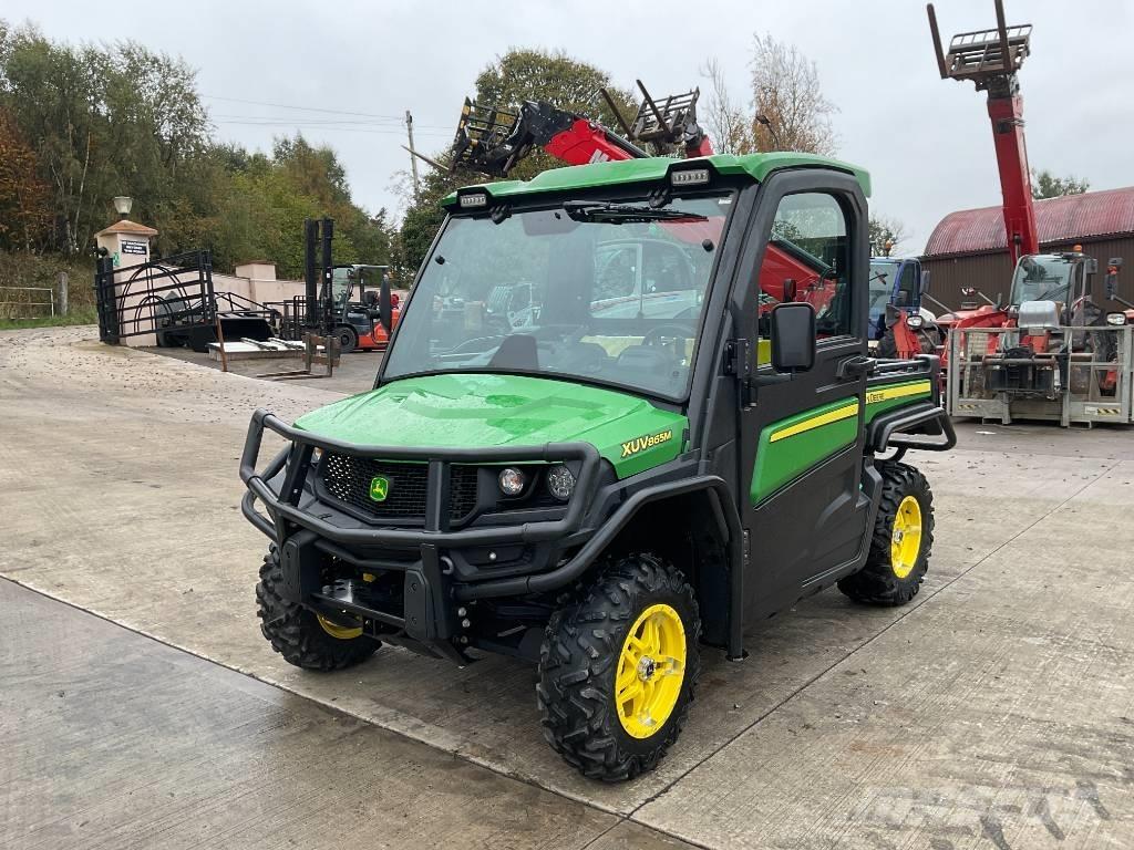 John Deere XUV 865M Телескопични товарачи