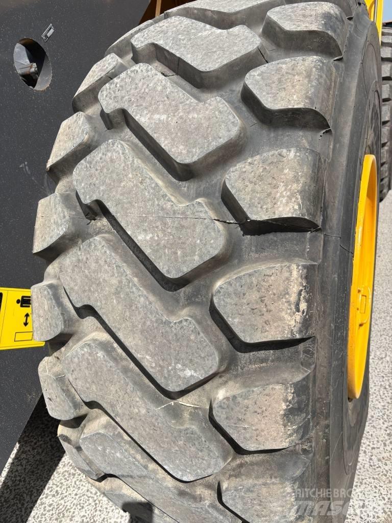 Volvo L 180 H Колесни товарачи