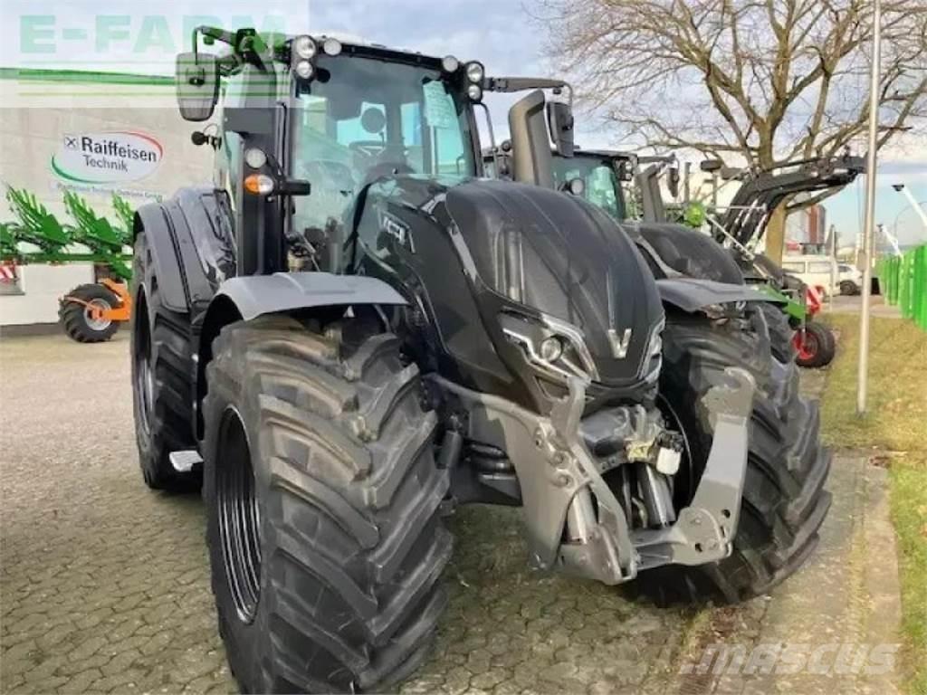 Valtra t 215a Трактори