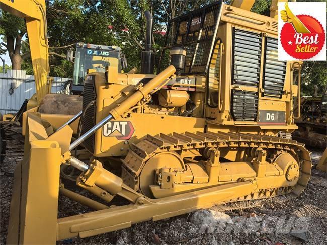 CAT D 6 D Верижни булдозери
