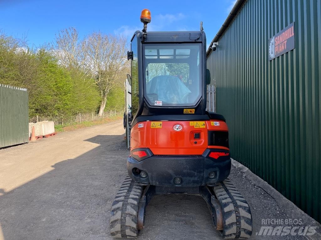 Kubota U 27-4 Мини екскаватори < 7 т