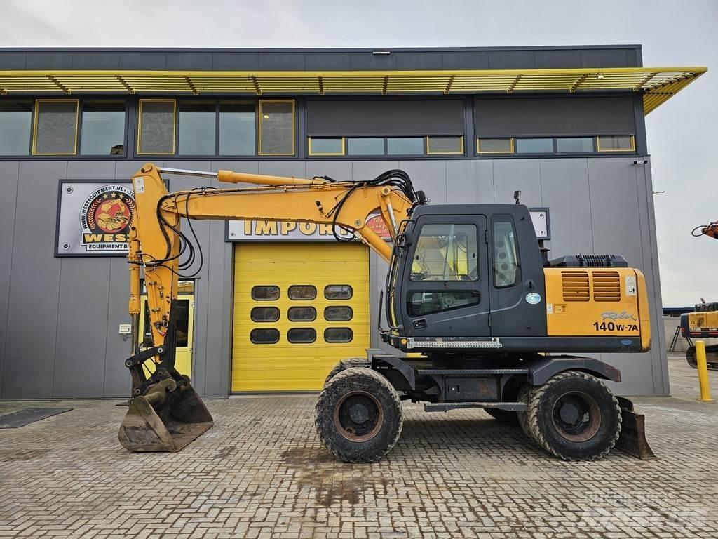Hyundai R140W-7A Колесни екскаватори