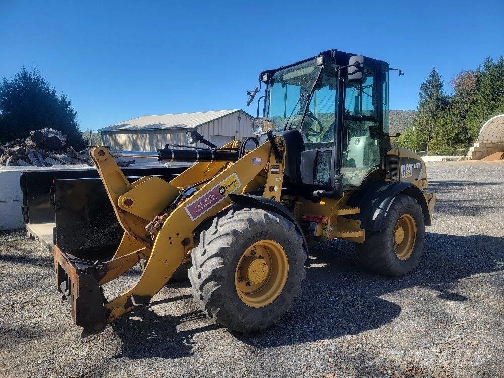 CAT 908 H 2 Колесни товарачи