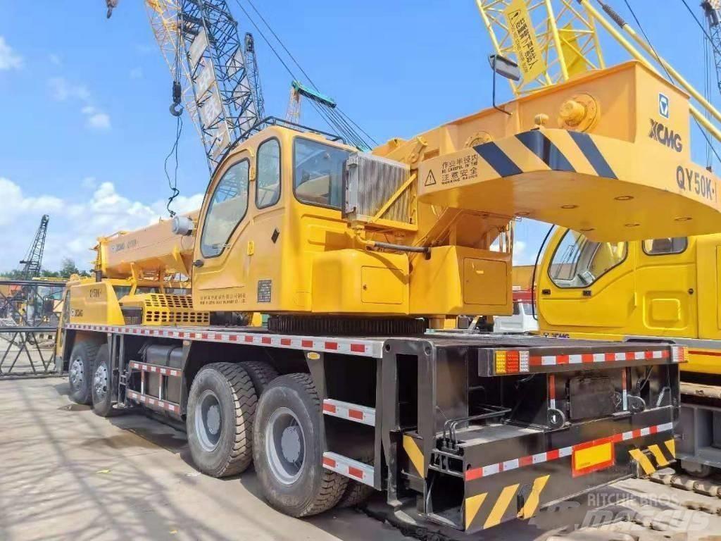 XCMG 50 Верижни кранове
