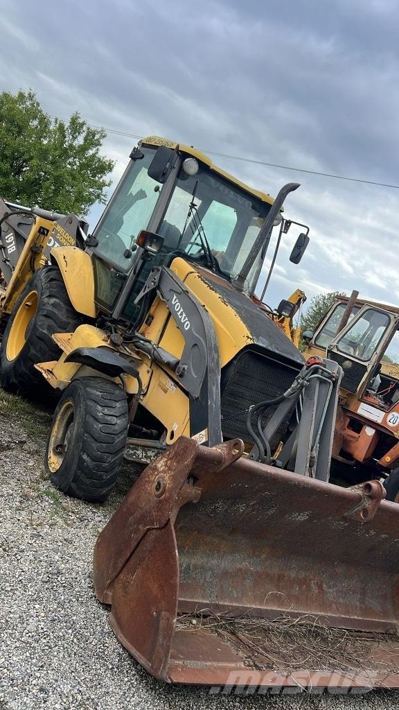 Volvo BL 61 Стрели и рамена
