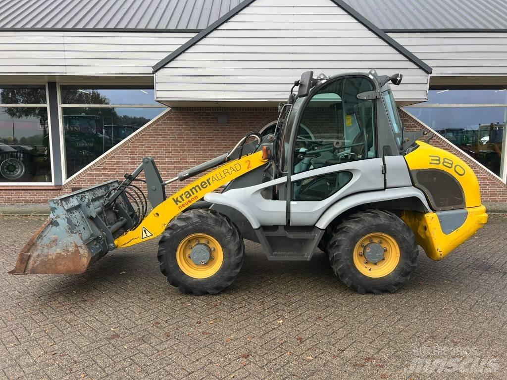 Kramer 380 shovel Колесни товарачи