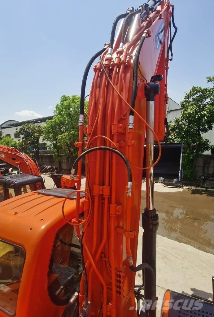 Doosan DX 225 LC Верижен екскаватор