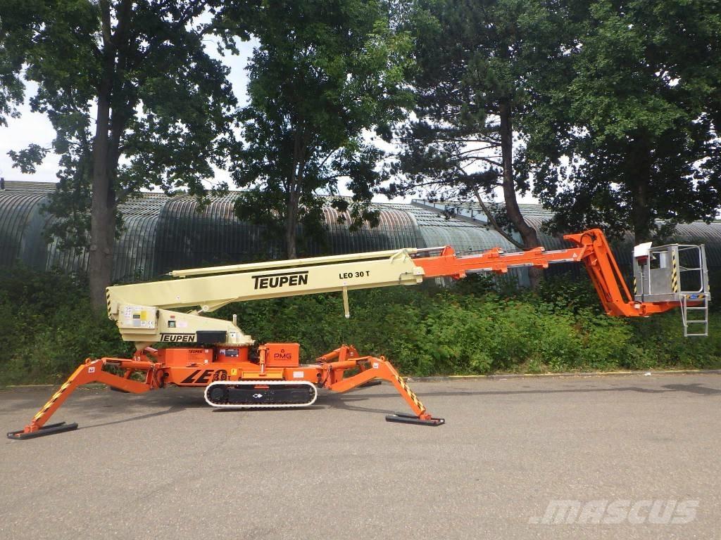 Teupen LEO30T Съчленени стрелови подемници