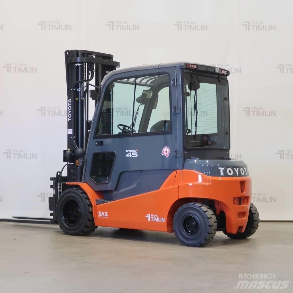 Toyota 8FBMT45 Електрически вилични кари-повдигачи