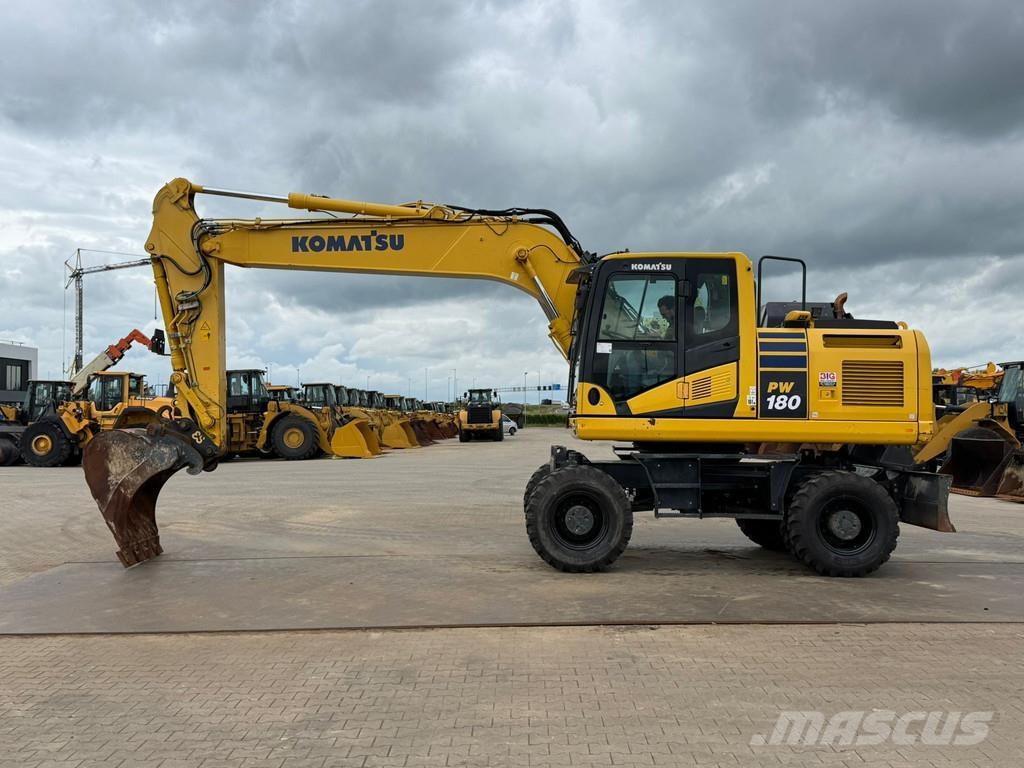 Komatsu PW180-11 Колесни екскаватори