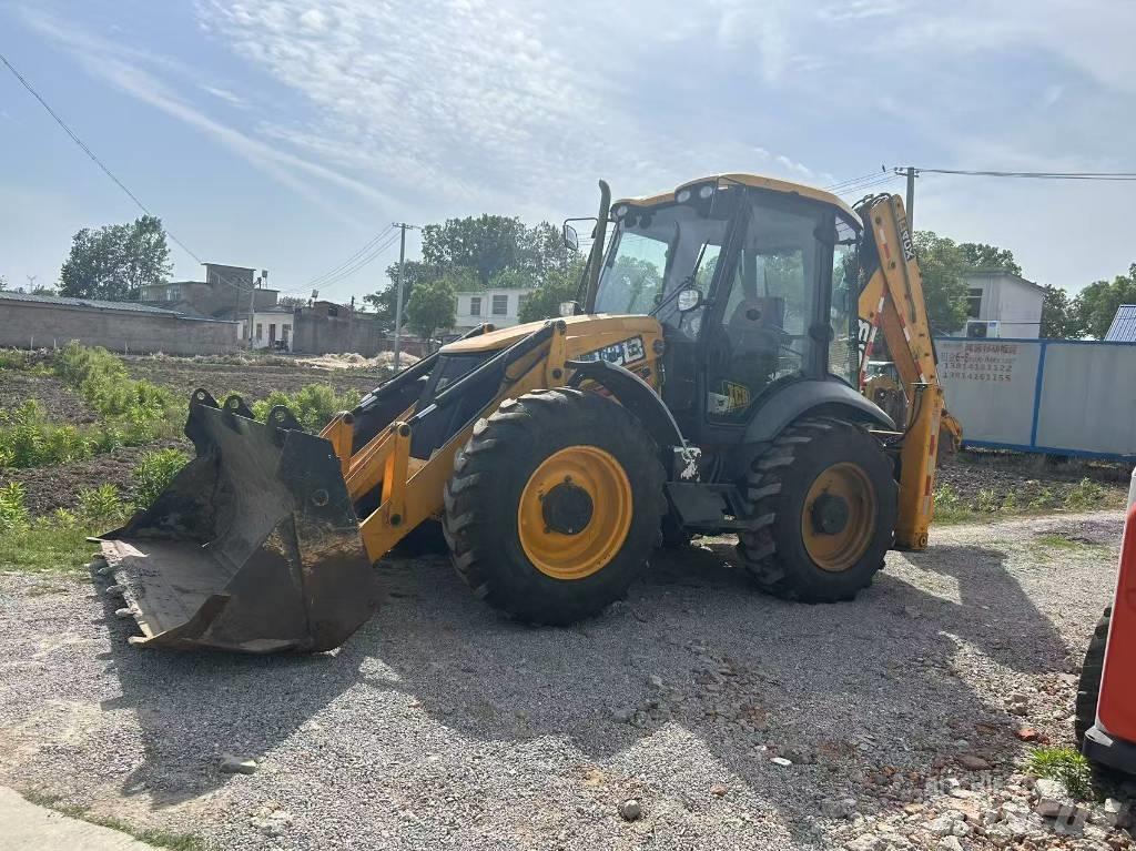 JCB 4 CX Товарач със заден ексватор