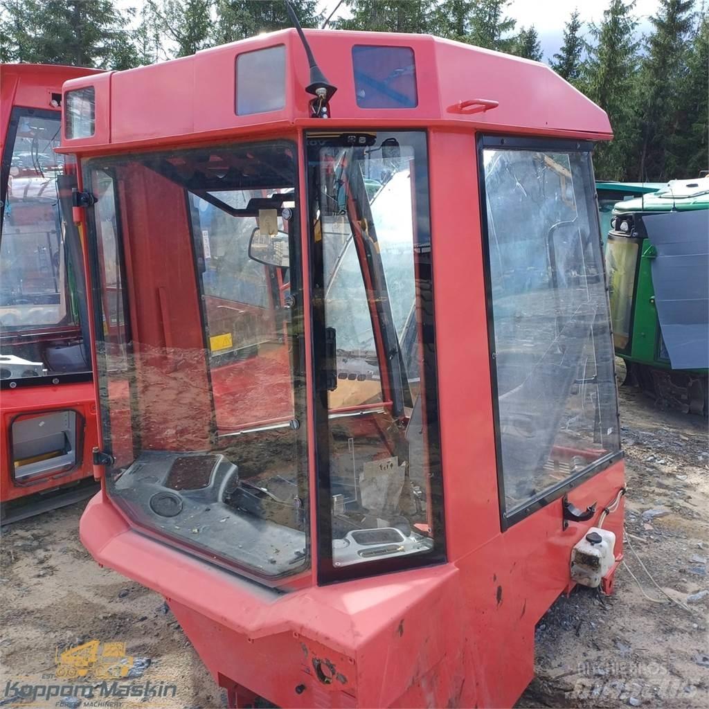 Valmet 941 Кабина