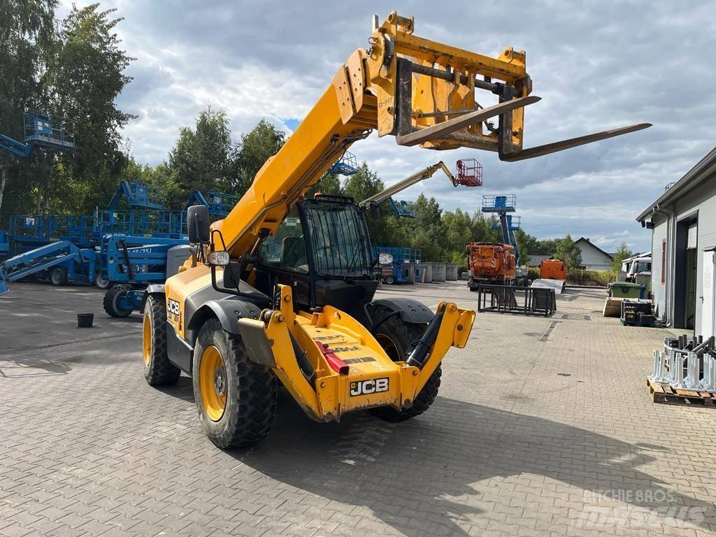 JCB 540-140 Телескопични товарачи