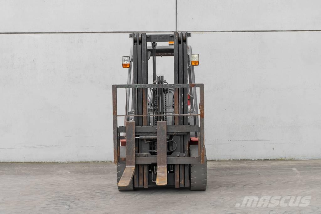 Manitou MI 30 D Дизелови камиони