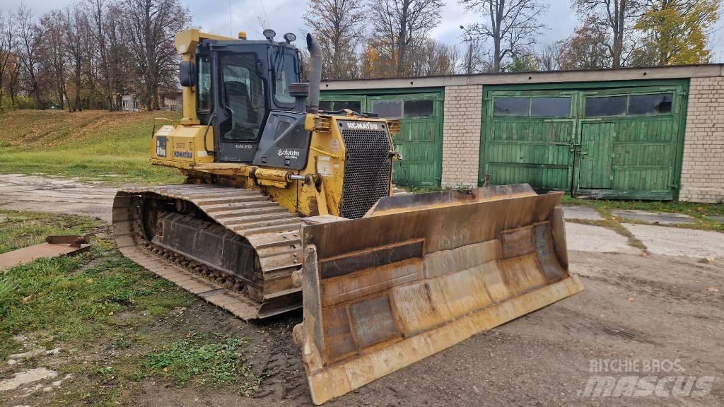Komatsu D 61 PX-15 Верижни булдозери
