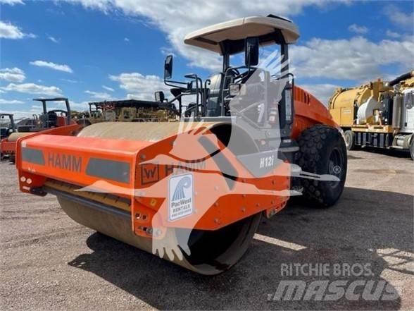 Hamm H12i Еднобарабанни ролки

