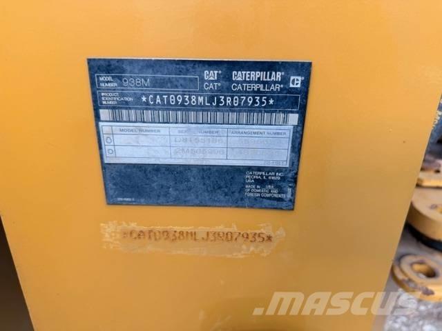 CAT 938M Колесни товарачи