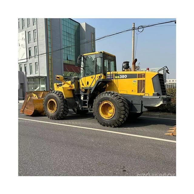 Komatsu 380-6 Колесни товарачи