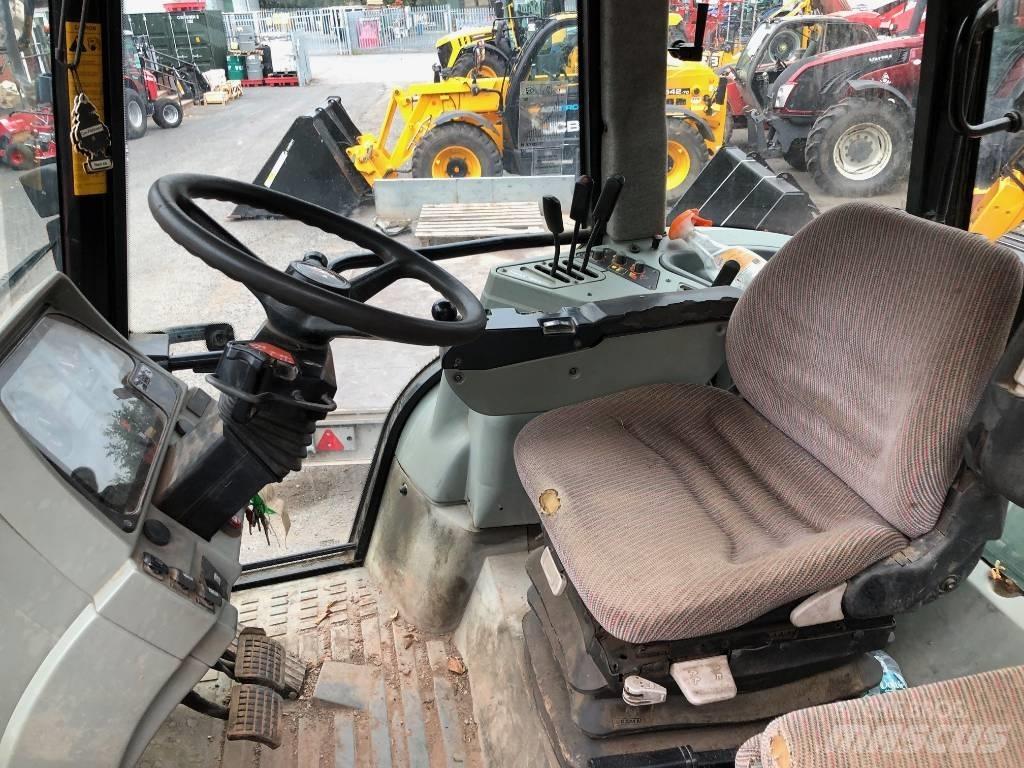 Massey Ferguson 8240 Трактори