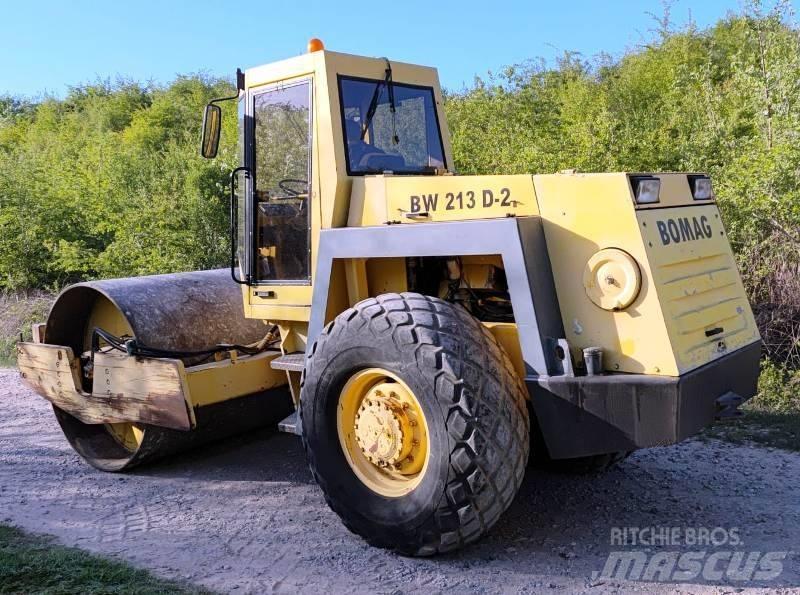 Bomag BW 213 Еднобарабанни ролки
