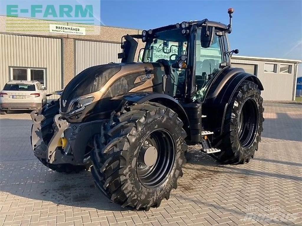Valtra t215a Трактори