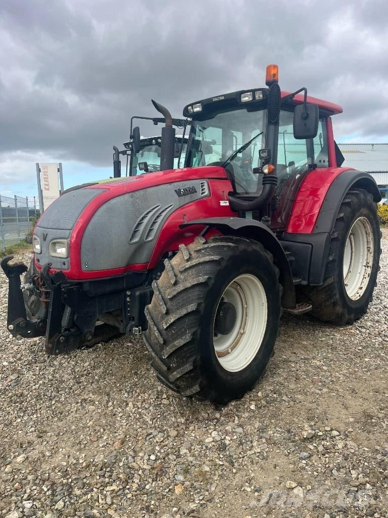 Valtra T 202 D Трактори