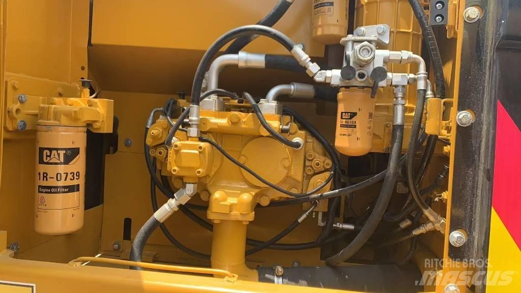 CAT 323 D L Верижен екскаватор