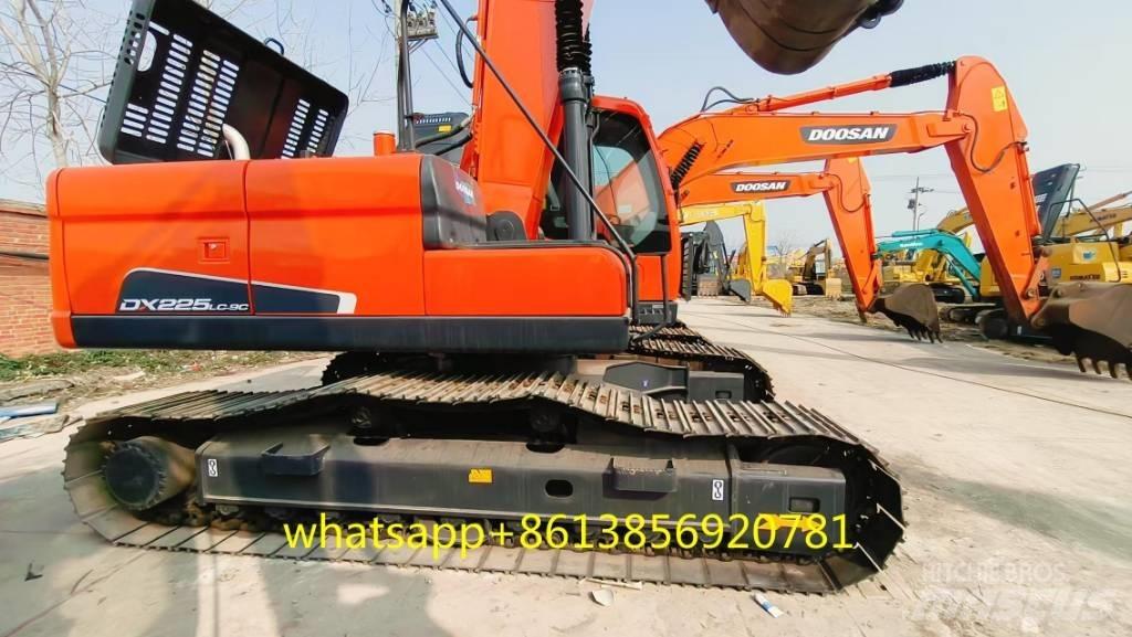 Doosan DX 225 Верижен екскаватор