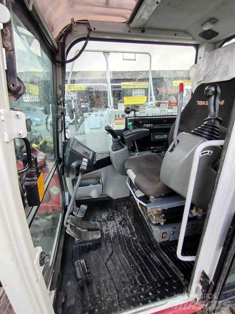 Takeuchi TB2150 Средни екскаватори 7т - 12т