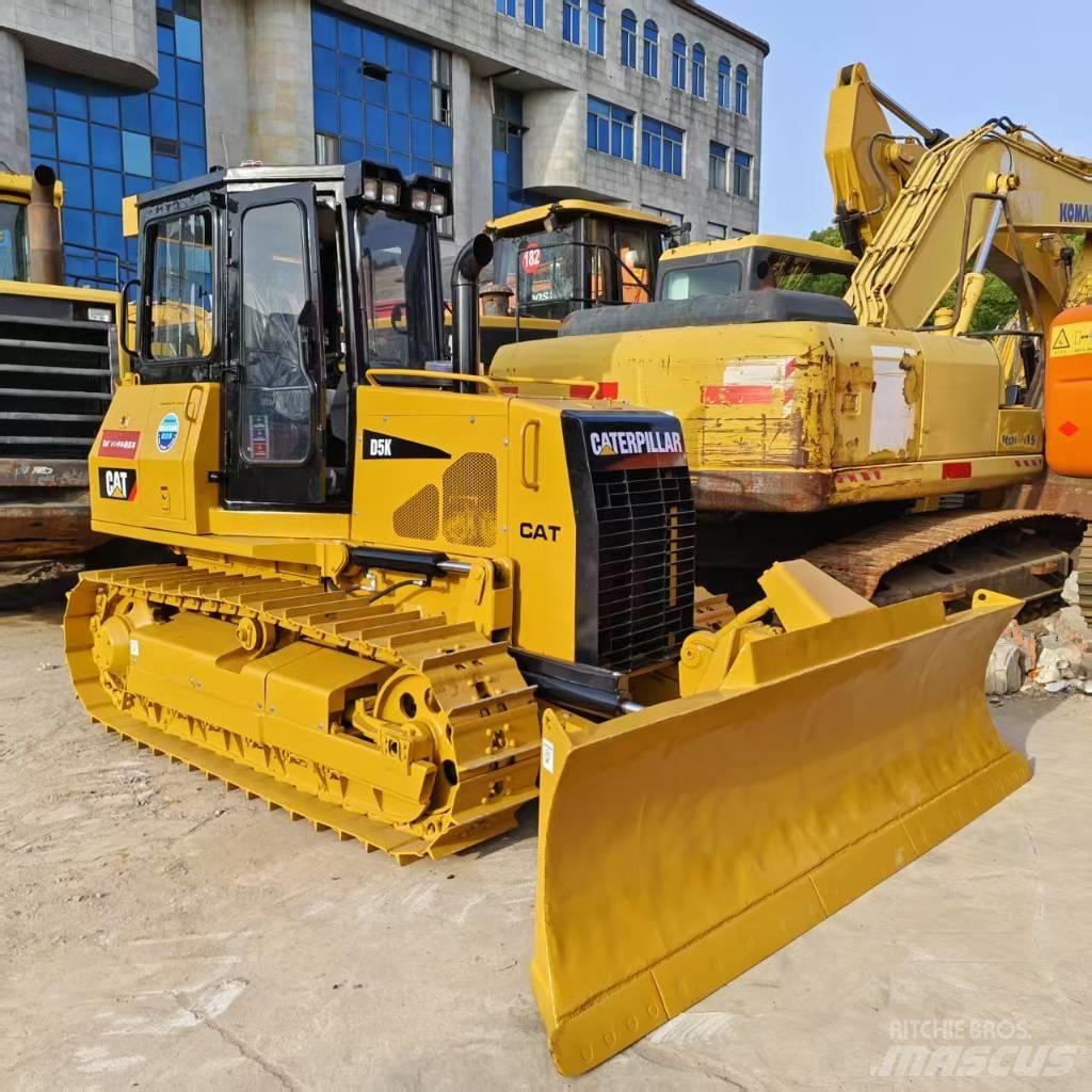 CAT D 5 K Верижни булдозери

