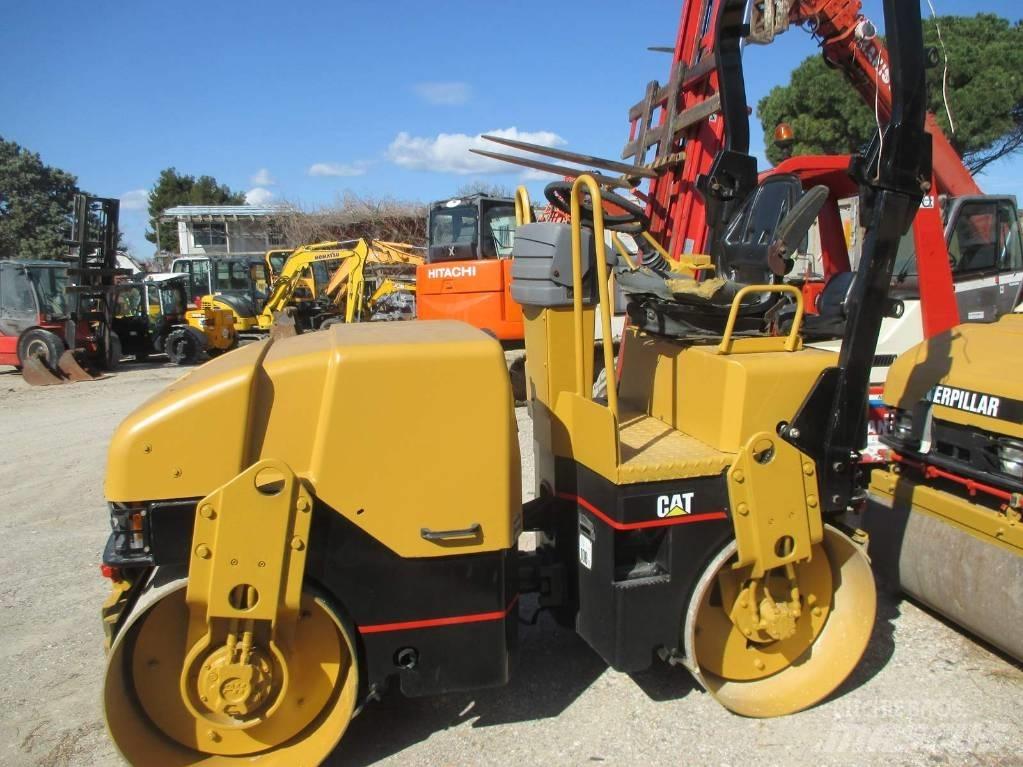 CAT CB 214 E Двойни барабанни ролки
