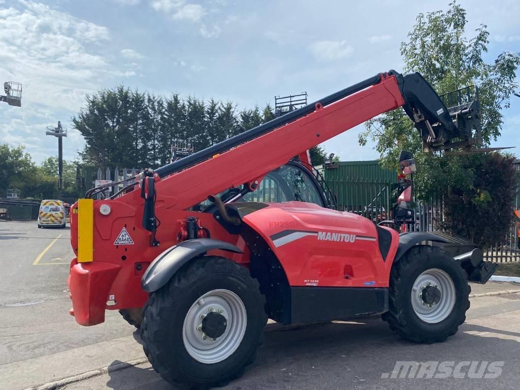Manitou MT 1335 Телескопични товарачи