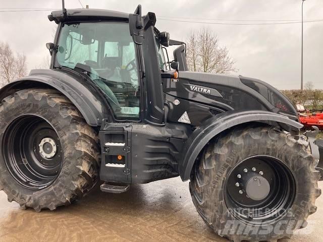Valtra T 254 V Трактори