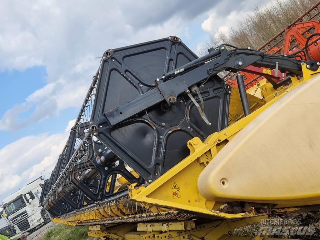 New Holland CX 8070 Комбайни
