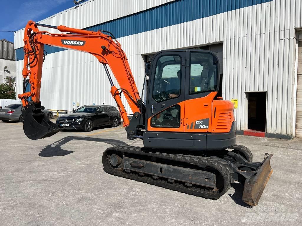 Doosan DX 80 R Средни екскаватори 7т - 12т