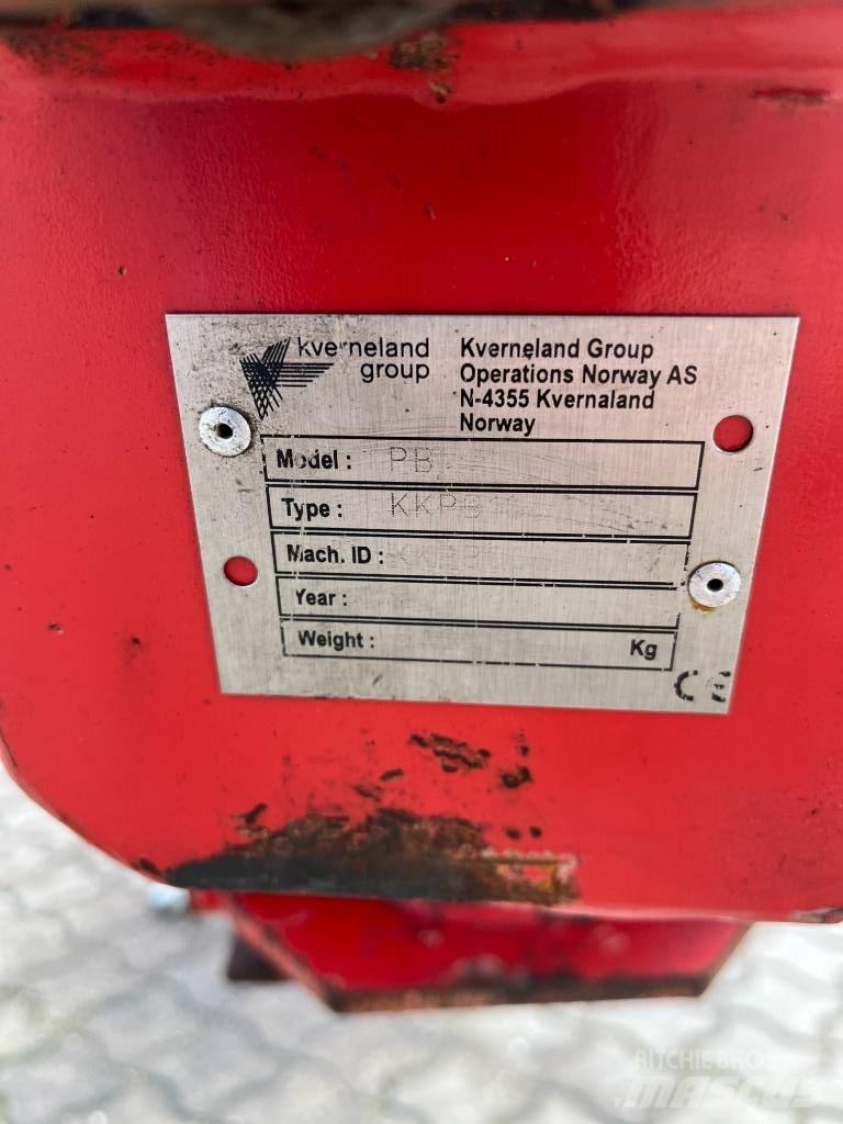 Kverneland PB100 Реверсивни плугове