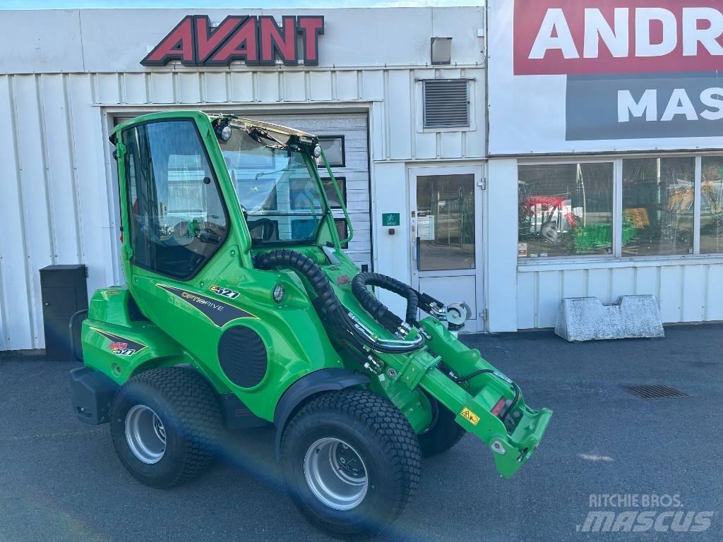 Avant E 527 Med  hytt Мини товарачи
