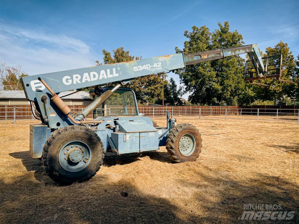 Gradall 534 D-6-42 Телескопични товарачи