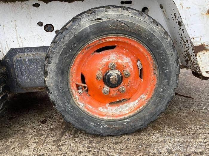 Bobcat S70 Колесни товарачи