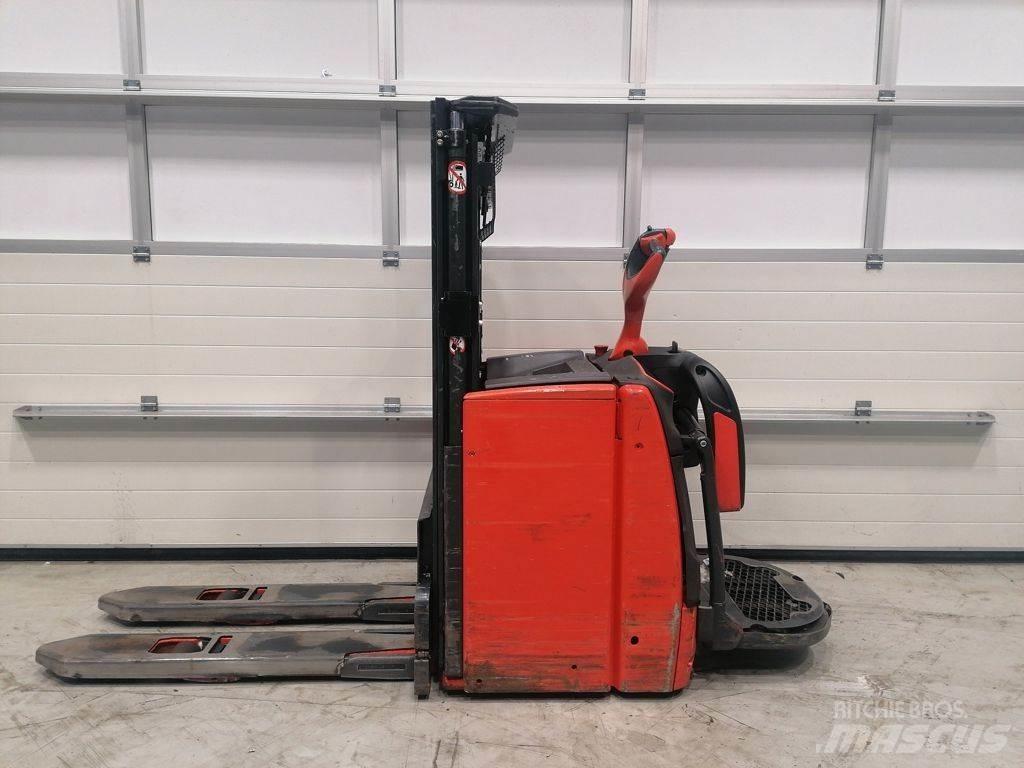 Linde L14AP Колички високоповдигачи с теглич
