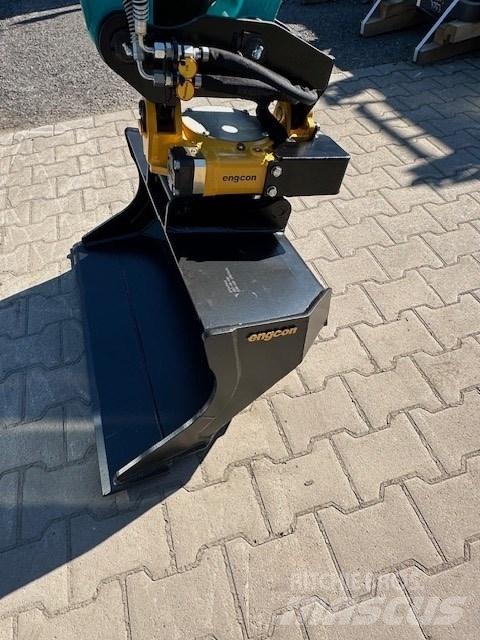 Kobelco SK 30 SR-6E Мини екскаватори < 7 т