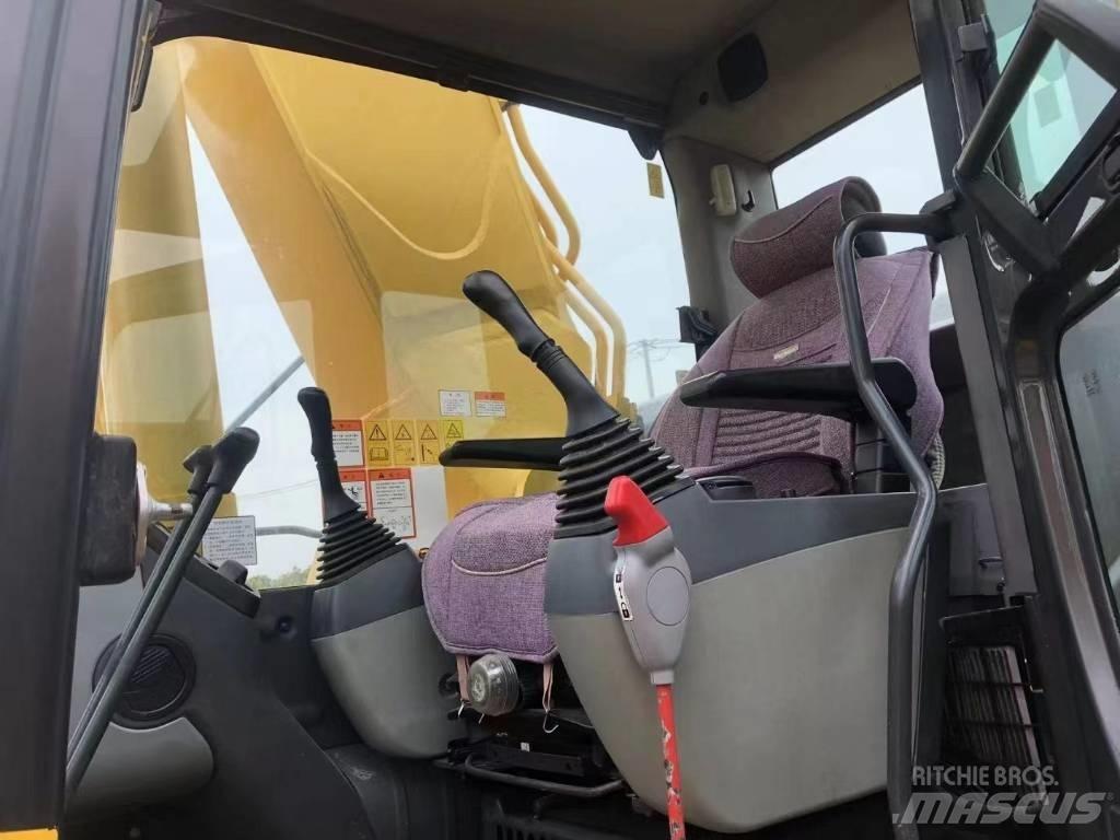 Komatsu PC450-8 Верижен екскаватор