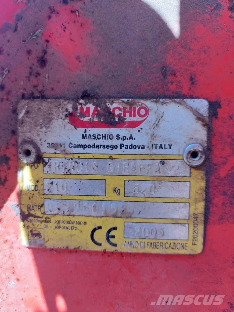 Maschio Giraffa 210 Стъблорезачки
