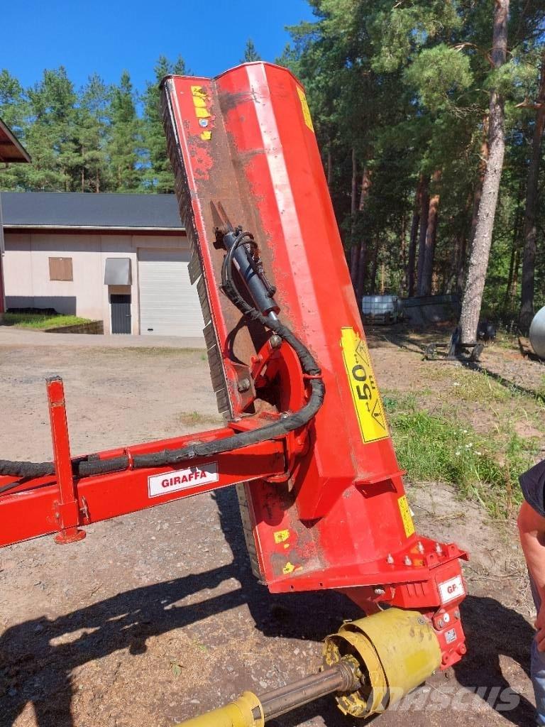 Maschio Giraffa 210 Стъблорезачки