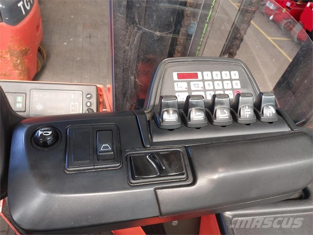 Toyota FRE270 Повдигач с движение в 4 посоки