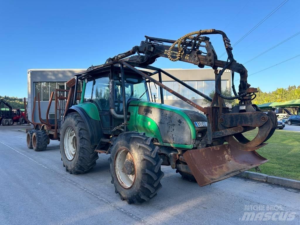 Valtra T130 Горски трактори