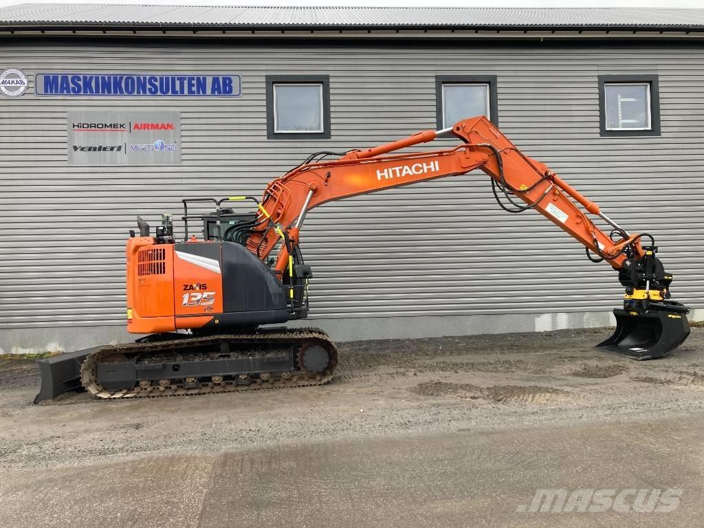 Hitachi ZX 135 US-7 Верижен екскаватор