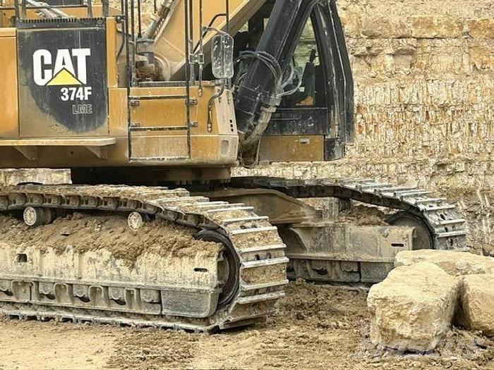 CAT 374 LME Специални екскаватори